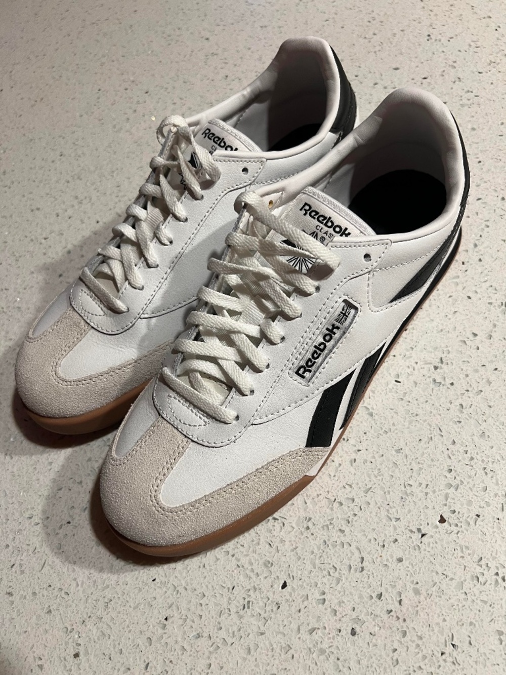 Men's Reebok Campio XT Sneaker- White Size 8 No Insoles